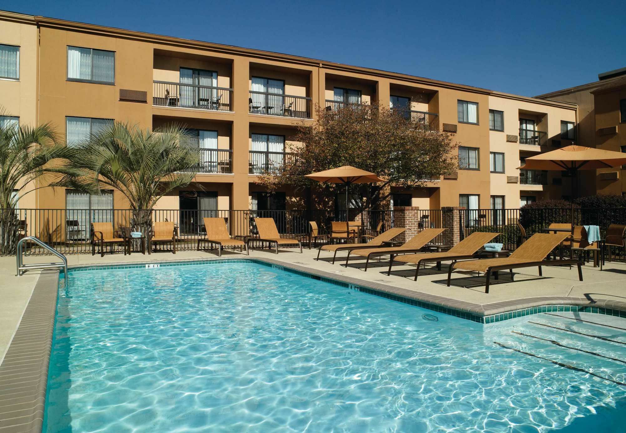 Courtyard By Marriott Macon Hotell Eksteriør bilde